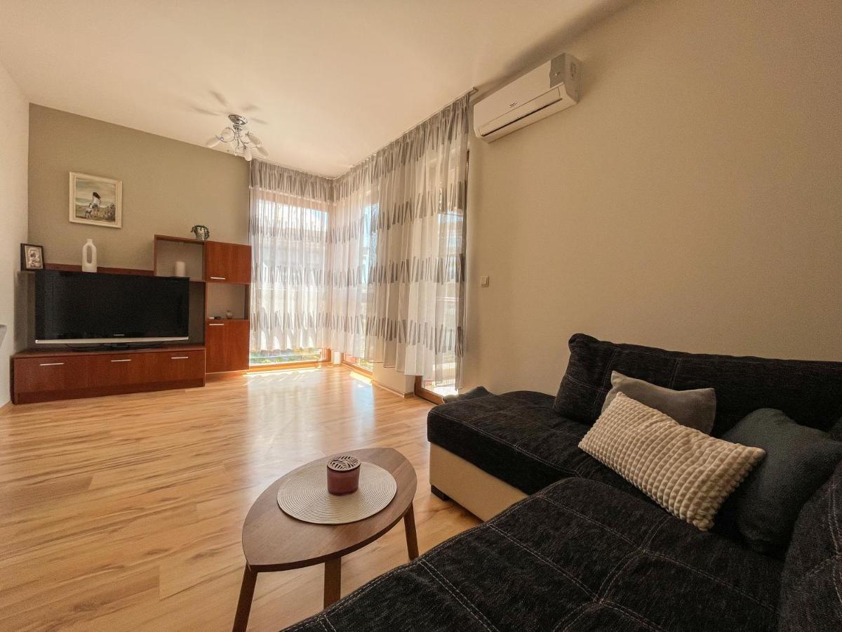 Summer Host Apartment Onegin Sozopol Ngoại thất bức ảnh